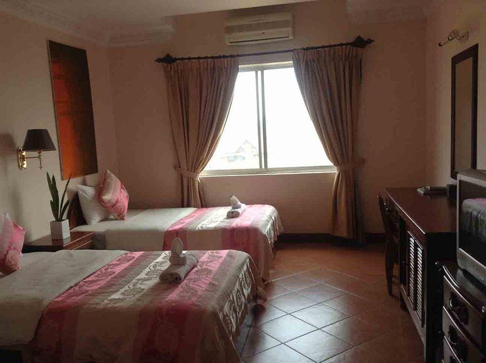 Han Kong Hotel And Restaurant Σιέμ Ρέαπ Εξωτερικό φωτογραφία