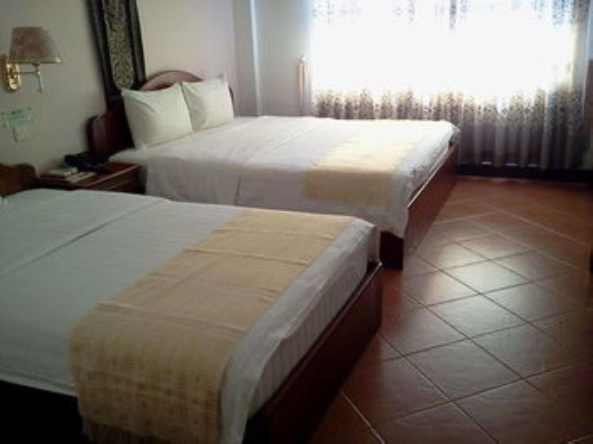 Han Kong Hotel And Restaurant Σιέμ Ρέαπ Εξωτερικό φωτογραφία